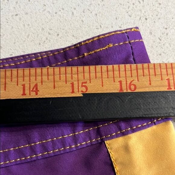 NFL Team Apparel Vibrant Purple Board Shorts 32 waist 22 in Length - Picture 7 of 7